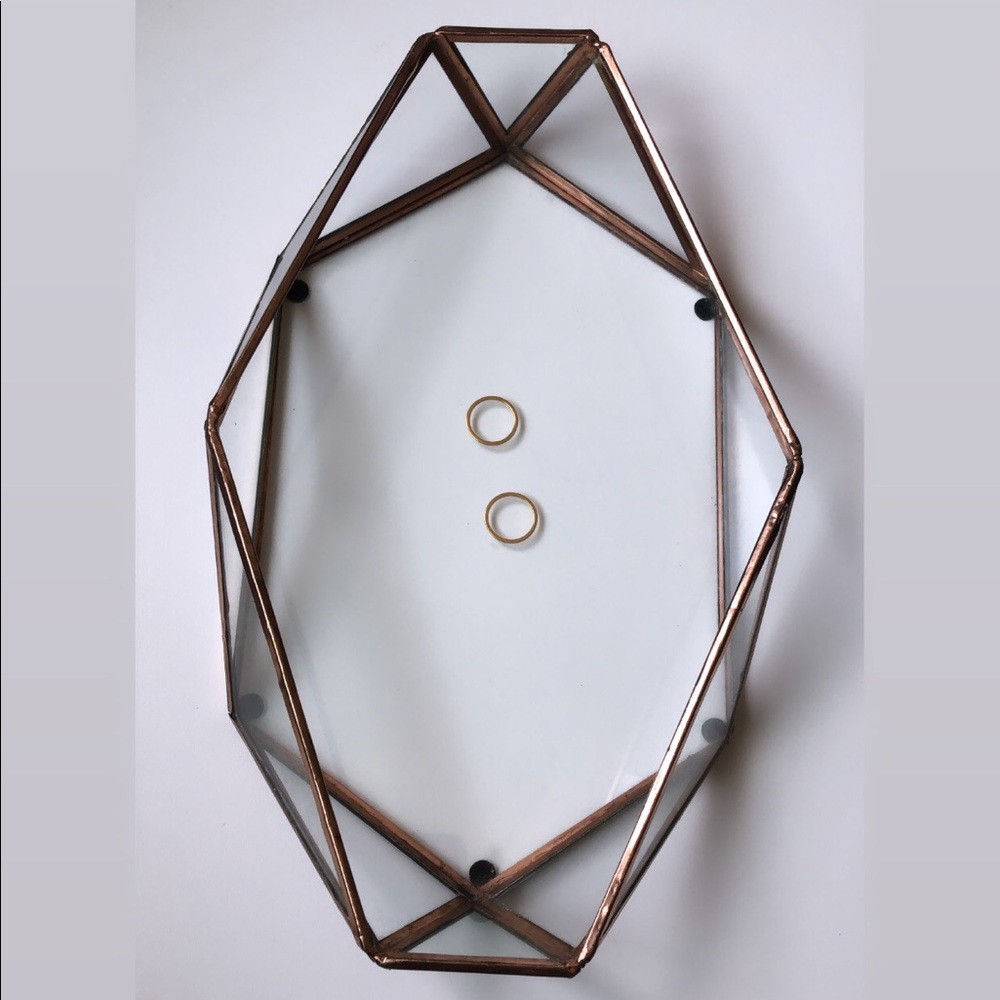 Two stackable gold rings